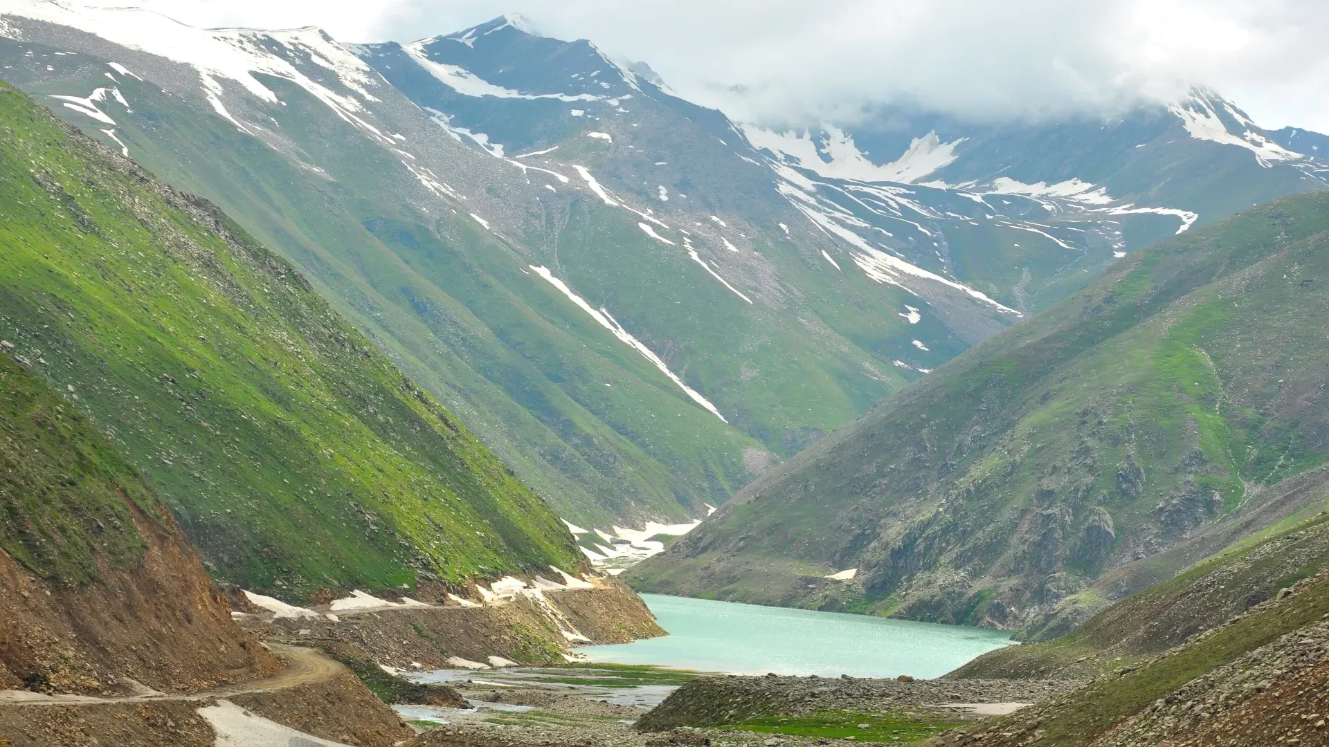Lulusar Lake on the road between Naran and Babusar Top