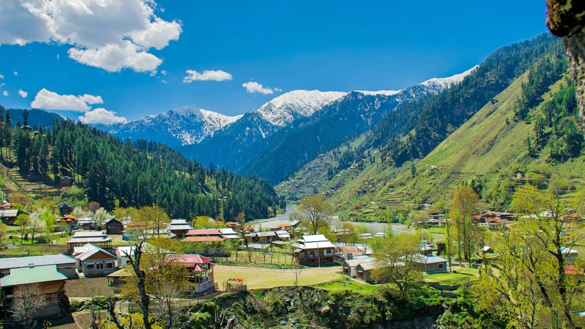View over Sharda in the Neelum Valley