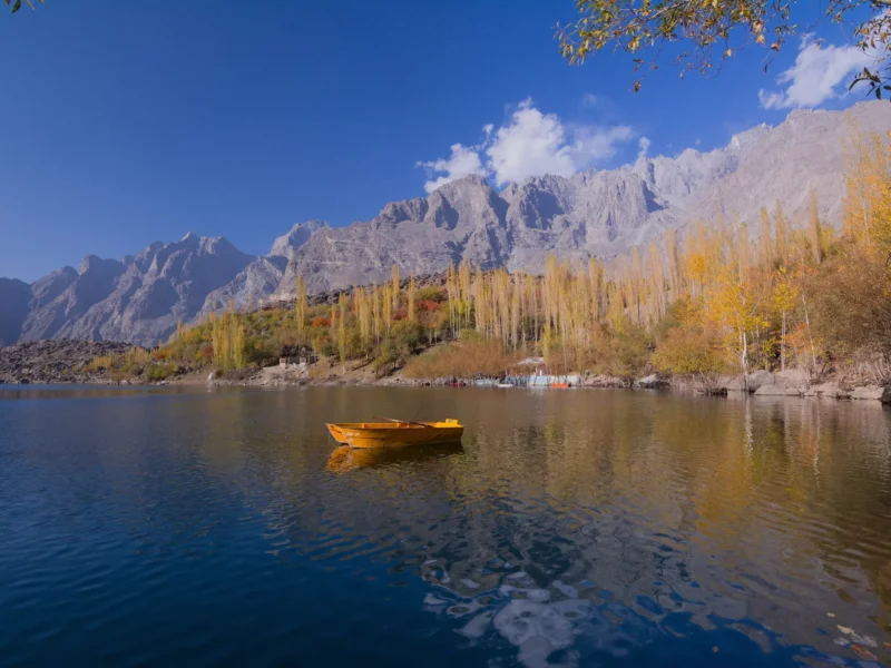 Autumn colours around Upper Kachura Lake, Skardu